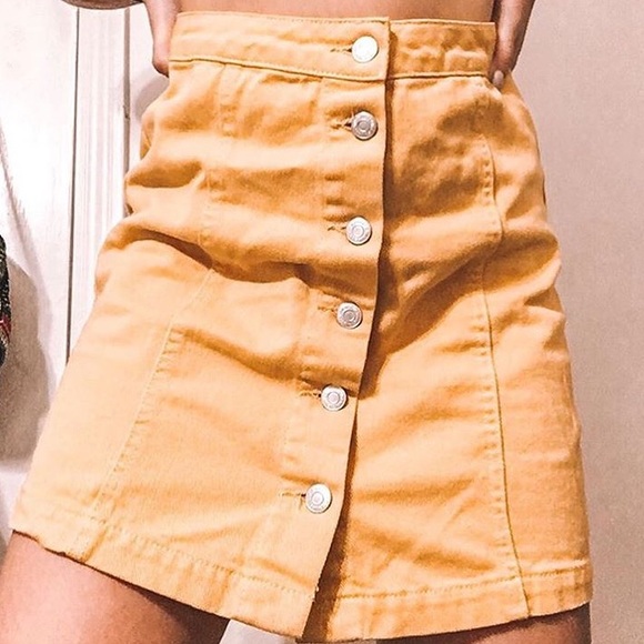 super chic yellow denim skirt - Picture 2 of 5